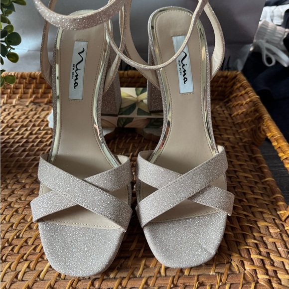 SHELIA SILVER GLITTER NET BLOCK-HEEL SANDALS WITH ANKLE-STRAP S 8 Worn Once - Picture 6 of 11